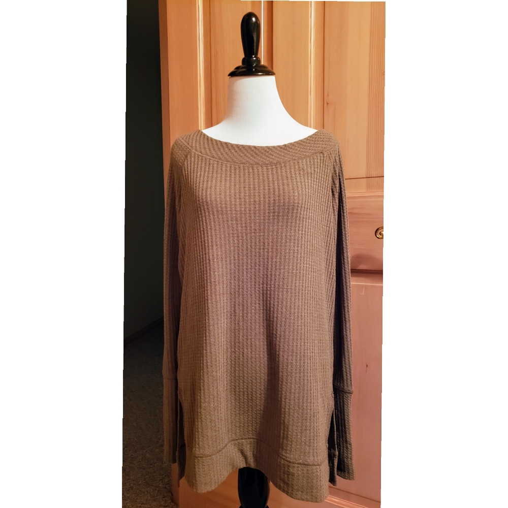 HOITY TOITY Sweater Green Medium Olive Long-sleeve Boutique Women's NWOT